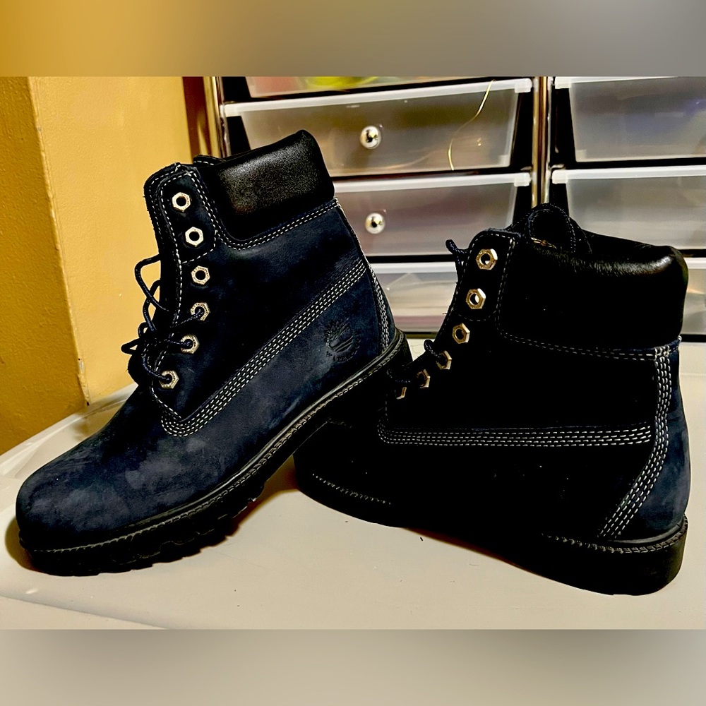 Timberland Dark Blue Boots Vintage Size 7 EUC